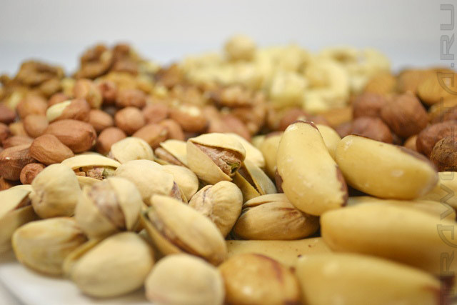 nuts-2