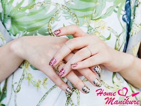 красивый и яркий nail art на ногтях