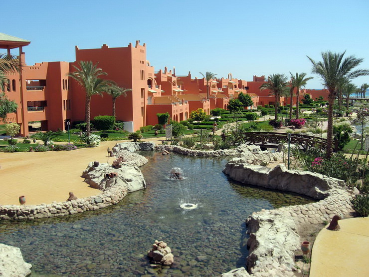 Отели Шарм-эль-Шейха для семейного отдыха с детьми: Coral Sea Holiday Village