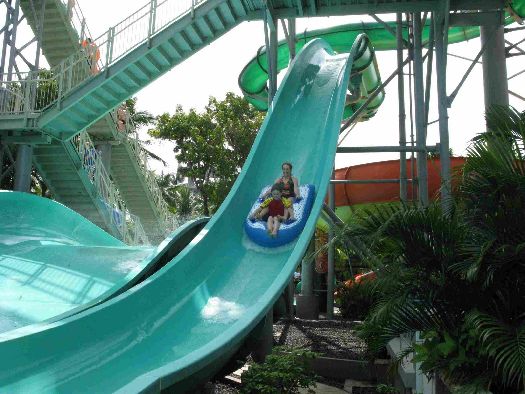Аквапарк ''Waterboom'' на острове